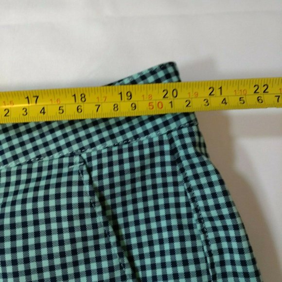 Under Armor Size 40 Green Chequered Shorts - Picture 7 of 9